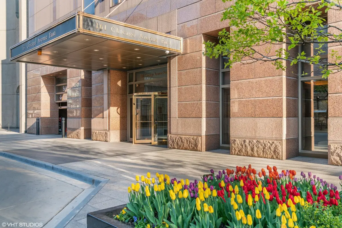 161 E Chicago Avenue #33DE, Chicago, IL 60611 - #1