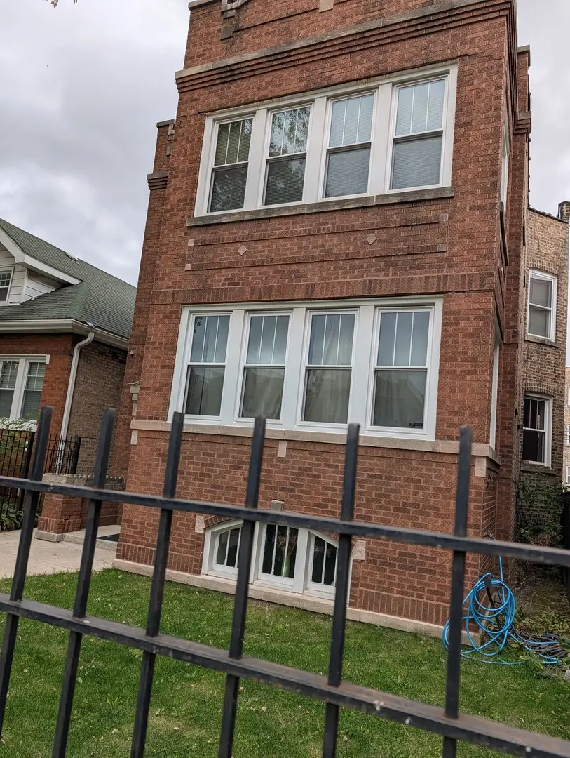 4055 W Nelson Street, Chicago, IL 60641 - #1