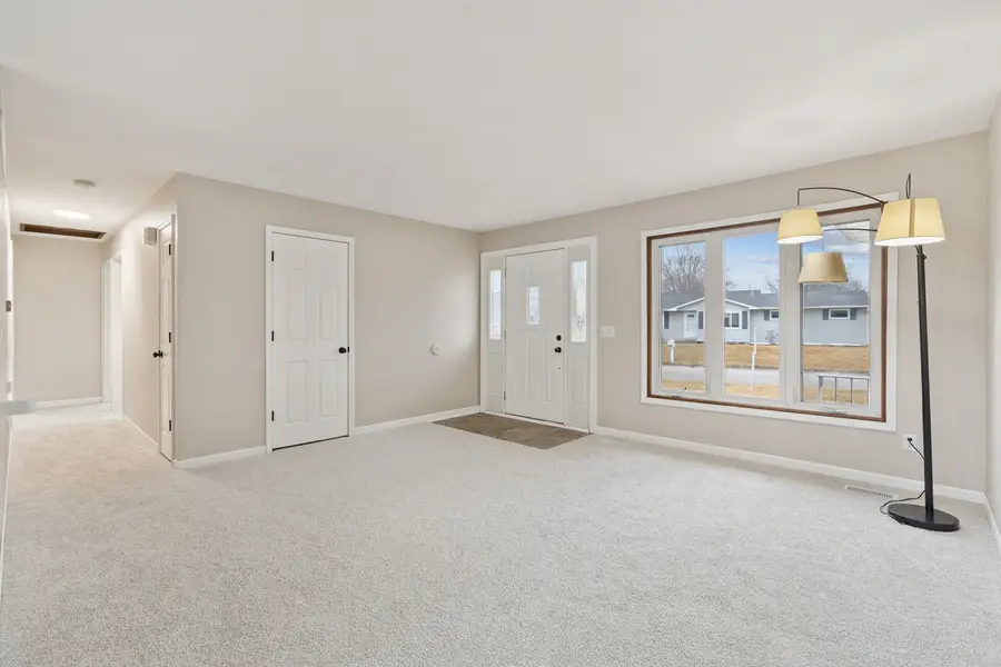 205 Park Lane Circle, Eldridge, IA 52748 - #2