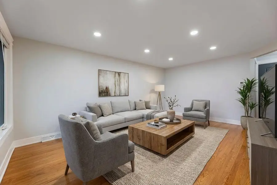 9747 S Harvard Avenue, Chicago, IL 60628 - #3