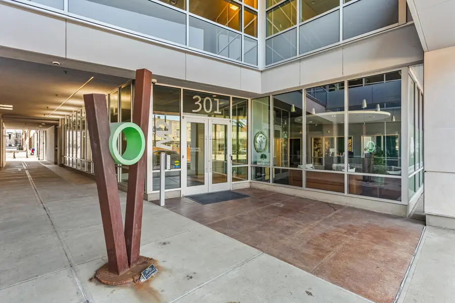 301 N Neil Street #904, Champaign, IL 61820 - #2