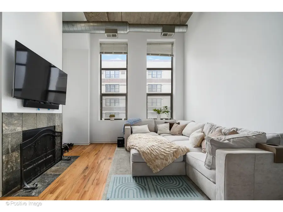 758 N Larrabee Street #514, Chicago, IL 60654 - #2