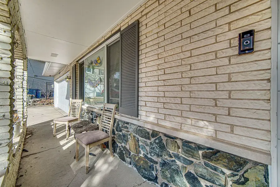 10513 Sun Valley Court, Palos Hills, IL 60465 - #3