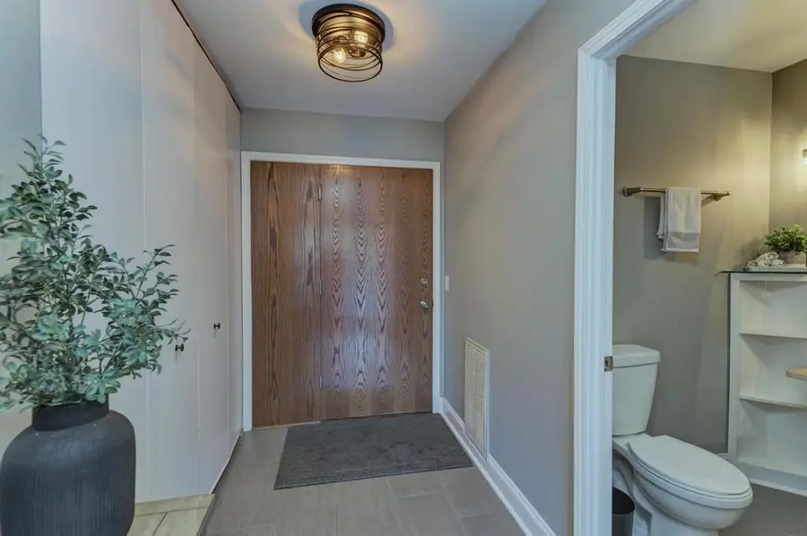 6010 Oakwood Drive #3B, Lisle, IL 60532 - #2