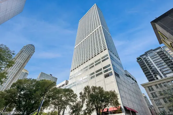 180 E Pearson Street #3704-3705, Chicago, IL 60611