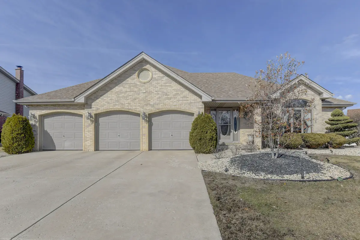 8502 Meadows Edge Trail, Tinley Park, IL 60487 - #1