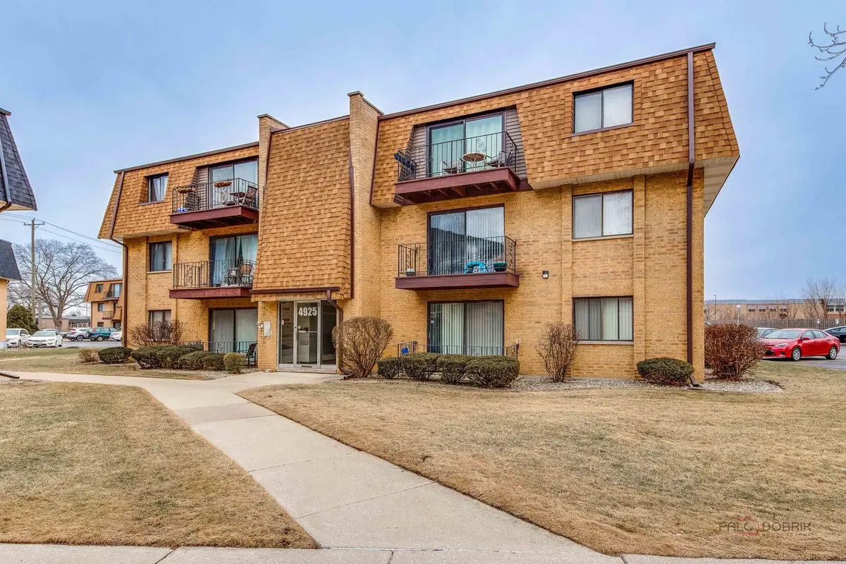4925 W 109th Street #101, Oak Lawn, IL 60453 - #1