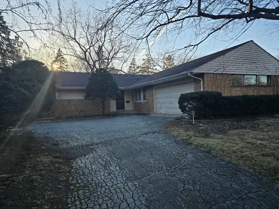 9424 Normandy Avenue, Morton Grove, IL 60053 - #2
