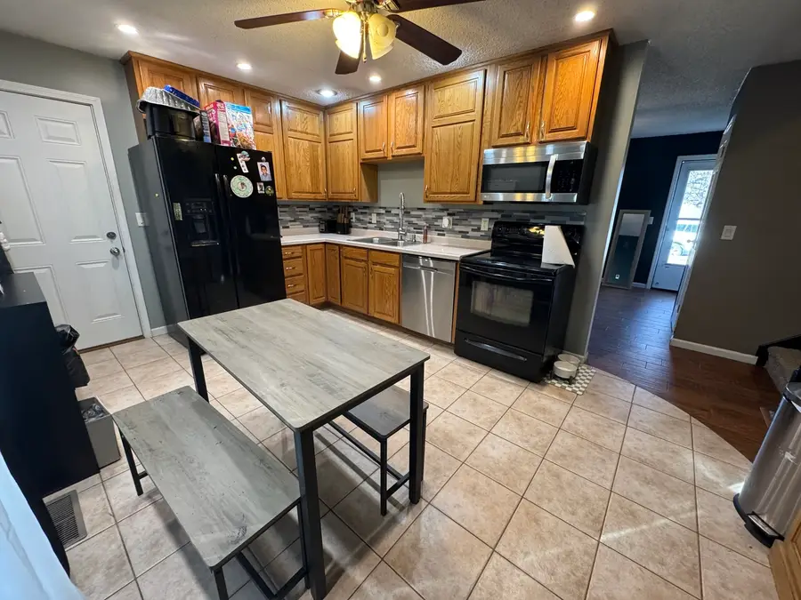 2212 12th Avenue, Sterling, IL 61081 - #3