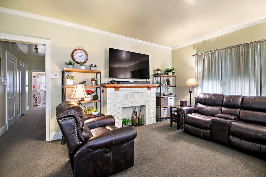 396 S Wildwood Avenue, Kankakee, IL 60901 - #3