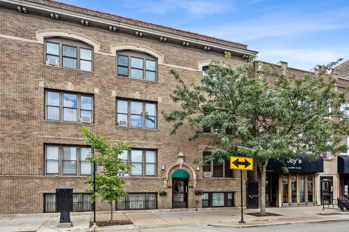 3263 N Broadway Street #2, Chicago, IL 60657 - #1