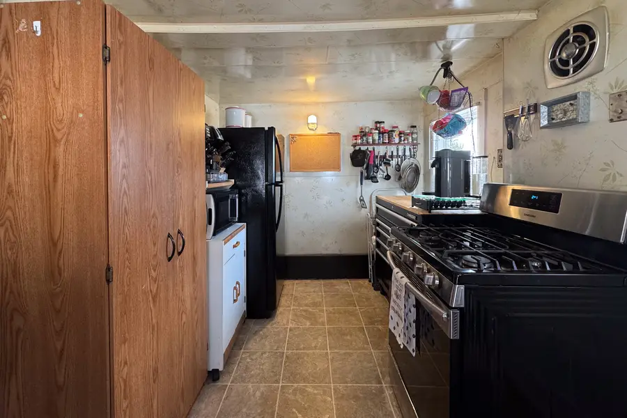 230 Reed Street, Pecatonica, IL 61063 - #2