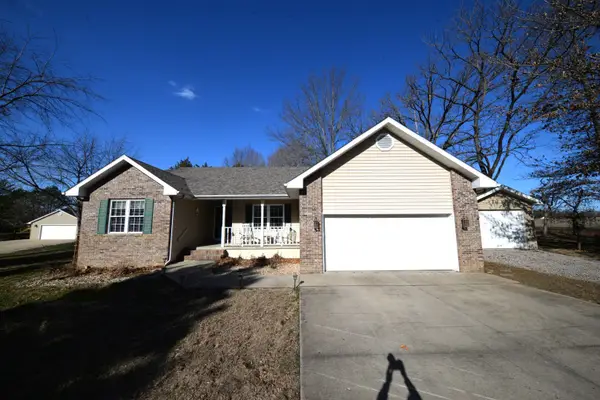 14687 N Lost Lake Lane, Mt Vernon, IL 62864