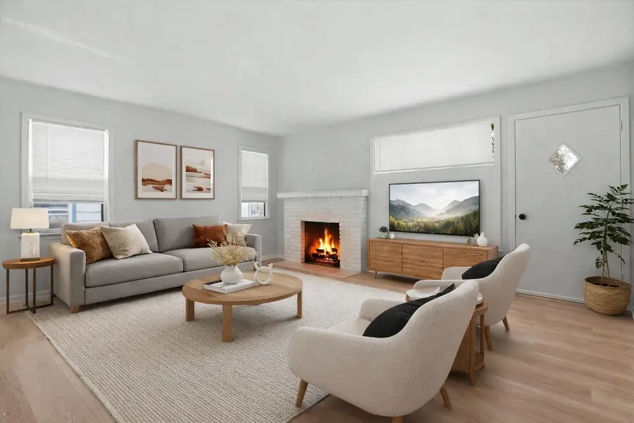 956 Westmoreland Avenue, Waukegan, IL 60085 - #3