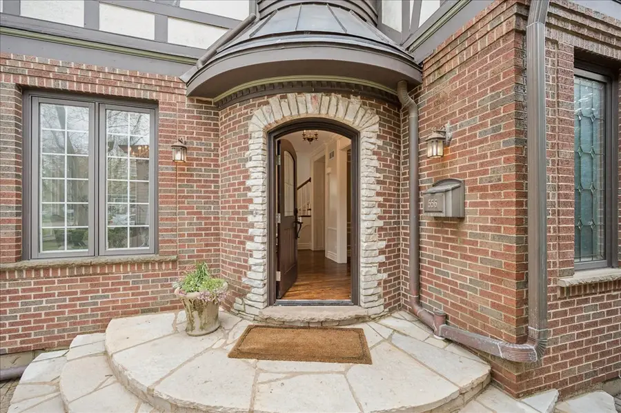 556 Willow Road, Winnetka, IL 60093 - #2