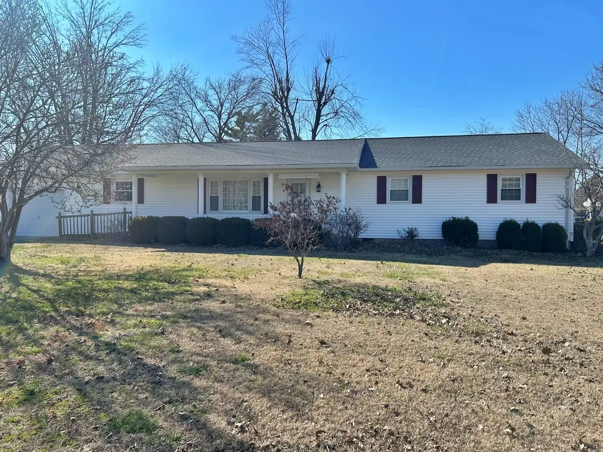 120 Southwest Drive, Harrisburg, IL 62946 - #1