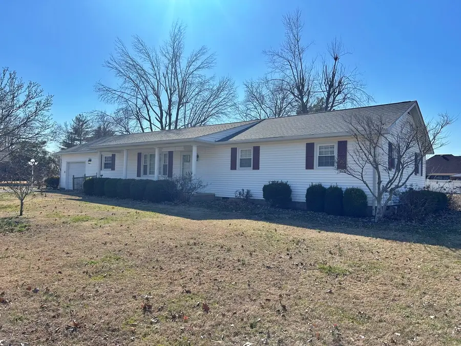 120 Southwest Drive, Harrisburg, IL 62946 - #2