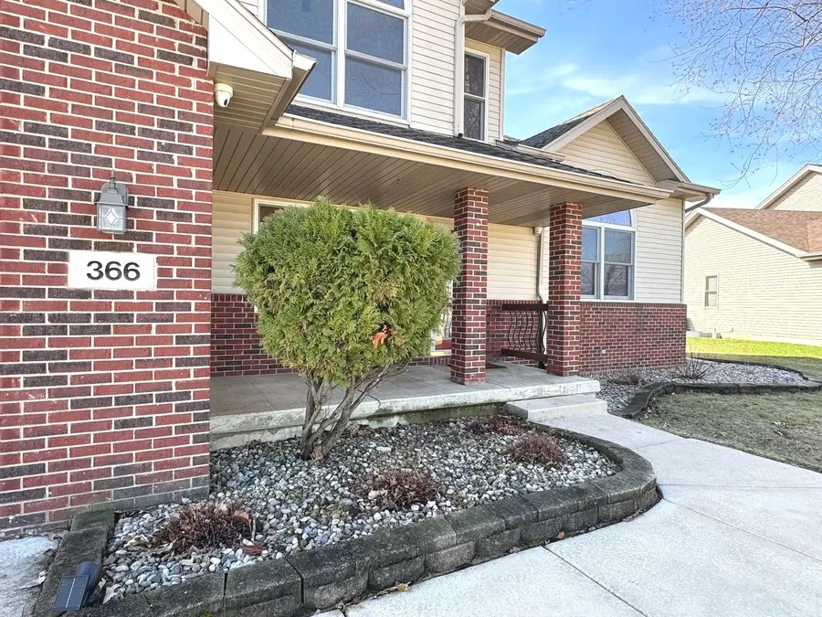 366 Centerpoint Drive S, Bourbonnais, IL 60914 - #2