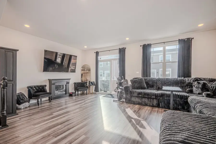 4167 Chelsea Manor Circle, Aurora, IL 60504 - #3