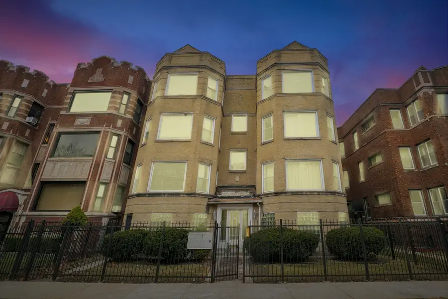 6926 S Paxton Avenue #1N, Chicago, IL 60649 - #3