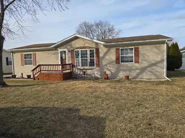 5518 White Pine, Roscoe, IL 61073