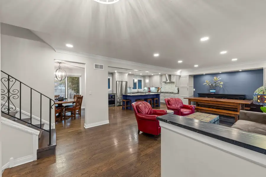 940 Weatherbee Place, Downers Grove, IL 60516 - #3