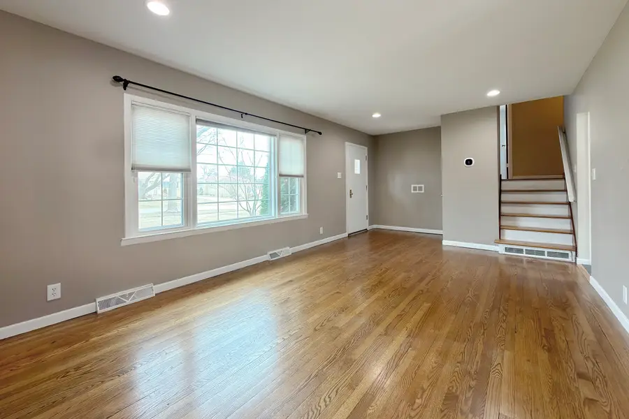 240 Hatlen Avenue, Mount Prospect, IL 60056 - #3