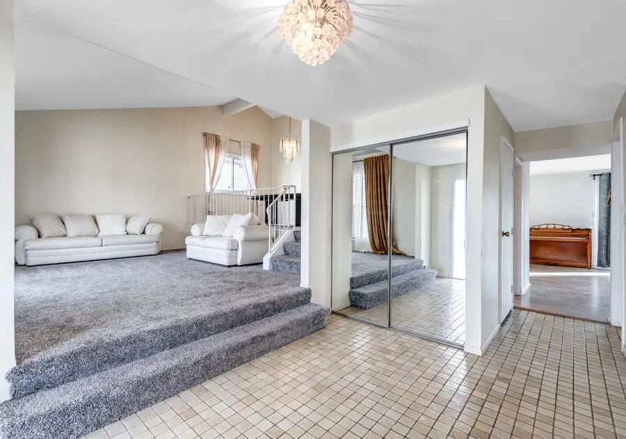 1651 W Goldengate Drive, Addison, IL 60101 - #2