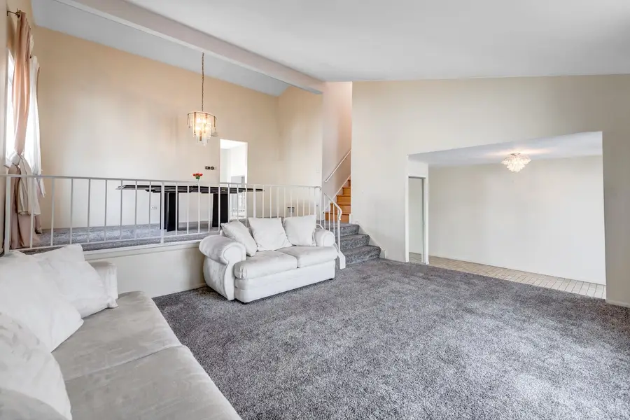 1651 W Goldengate Drive, Addison, IL 60101 - #3