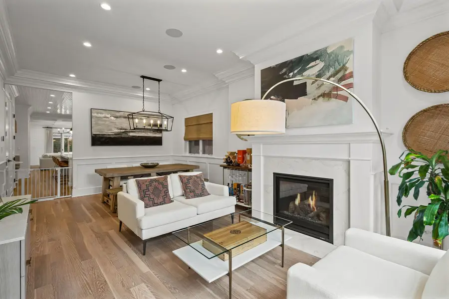 658 W Melrose Street #1, Chicago, IL 60657 - #2