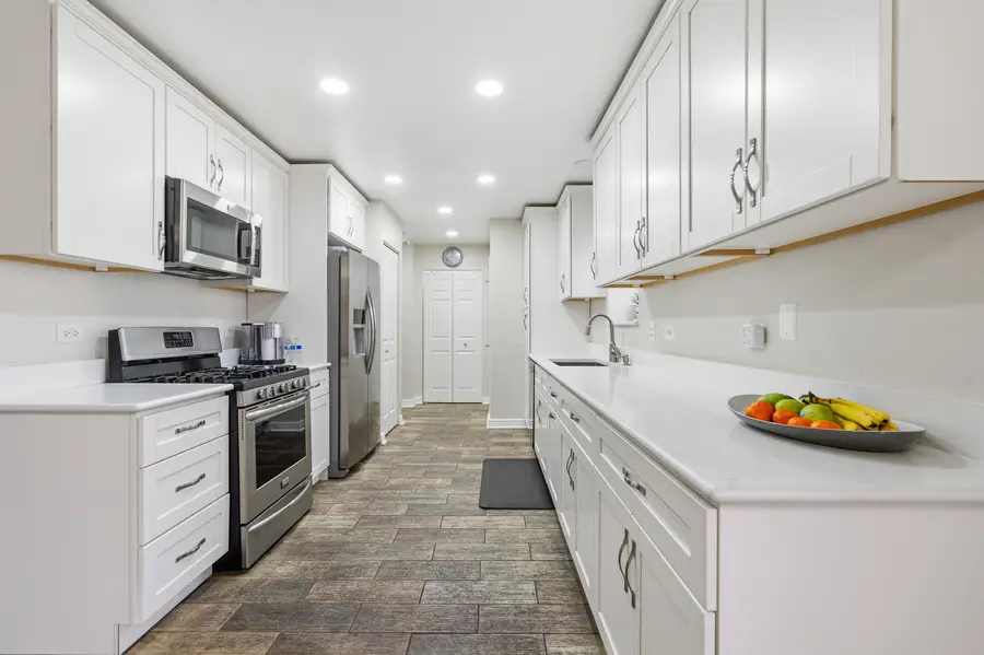 1594 Arborwood Circle, Romeoville, IL 60446 - #2