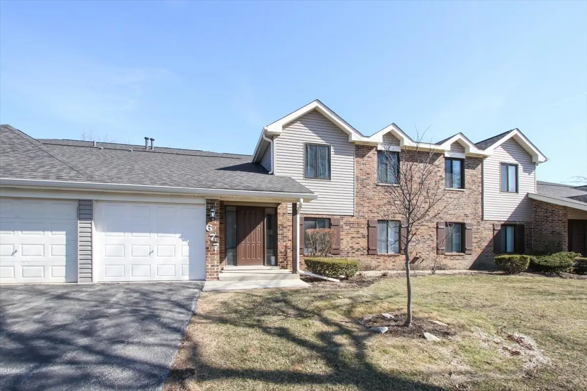 677 Cumberland Trail #2B, Roselle, IL 60172 - #1