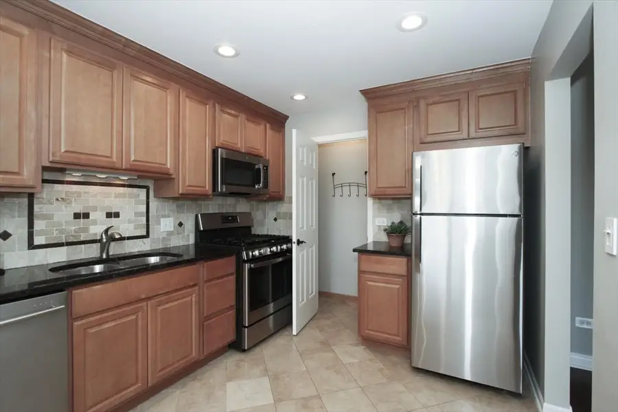 677 Cumberland Trail #2B, Roselle, IL 60172 - #2