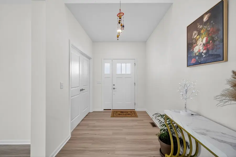 3803 Ivy Lane, Elgin, IL 60124 - #3