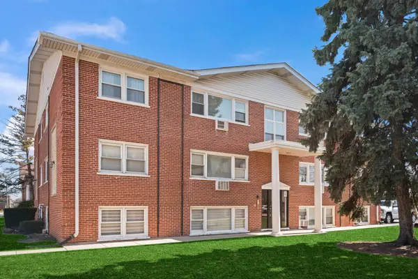 10121 Hartford Court #3C, Schiller Park, IL 60176
