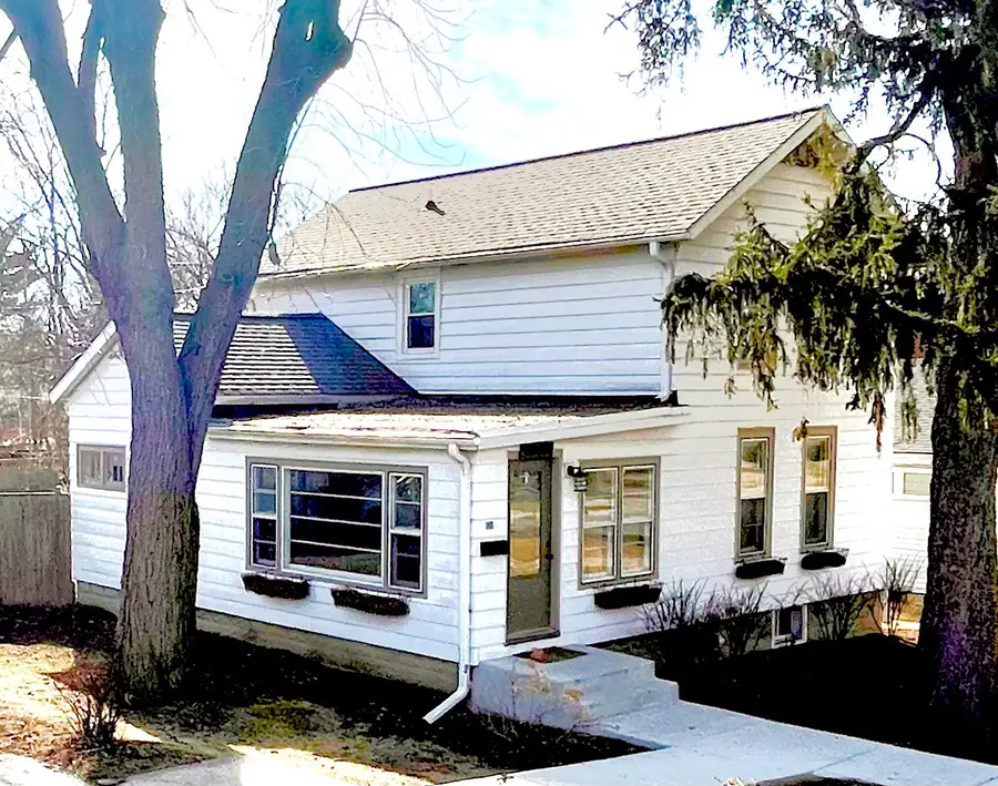 634 E 5th Avenue, Naperville, IL 60563 - #2