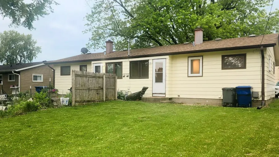 2613- 2615 Magnolia Drive, Bettendorf, IA 52722 - #2