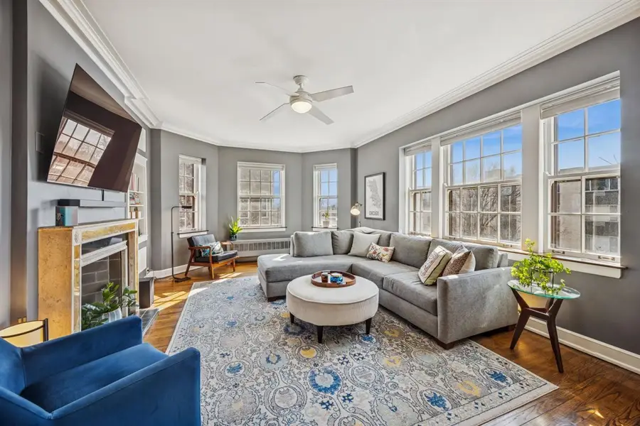 200 S Maple Avenue #12, Oak Park, IL 60302 - #3