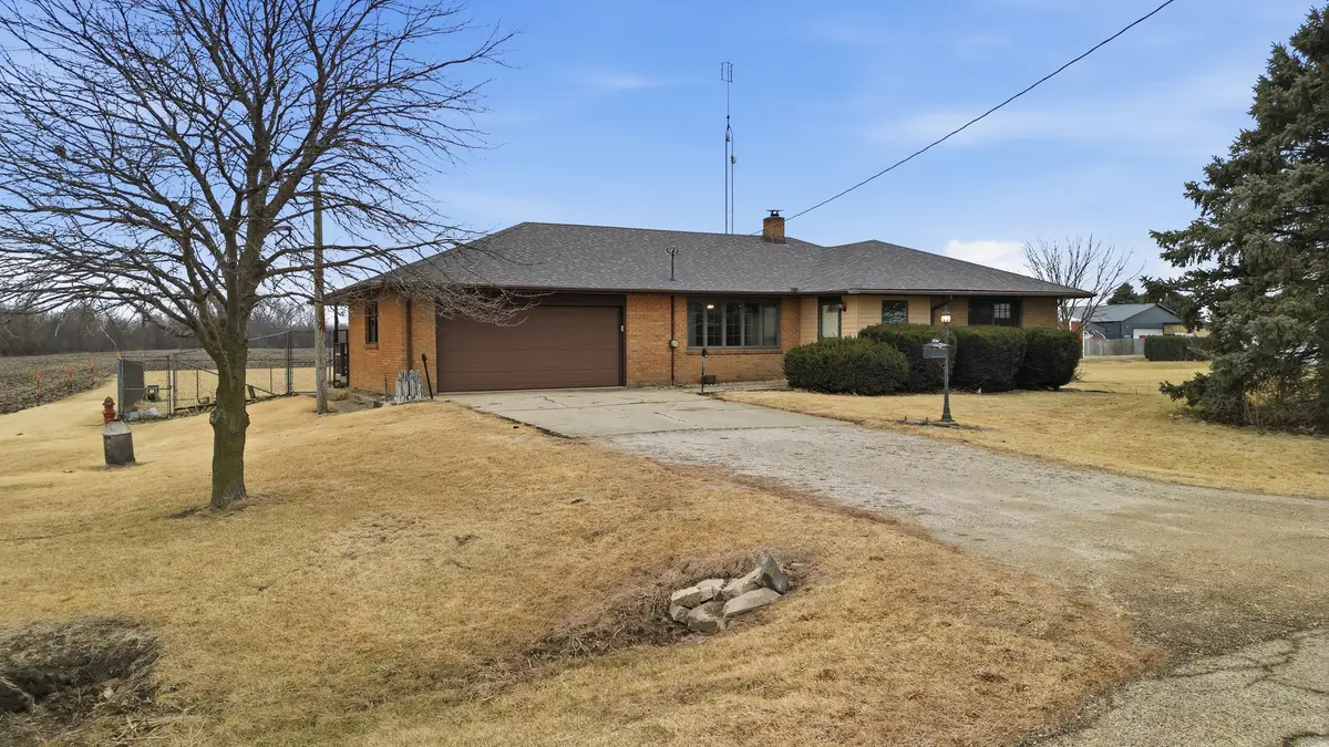 34078 1800 North Avenue, Arlington, IL 61312 - #1