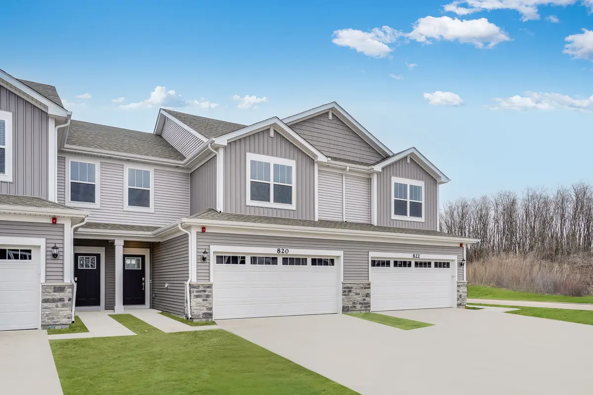 820 Lindsay Lane, West Dundee, IL 60118 - #1