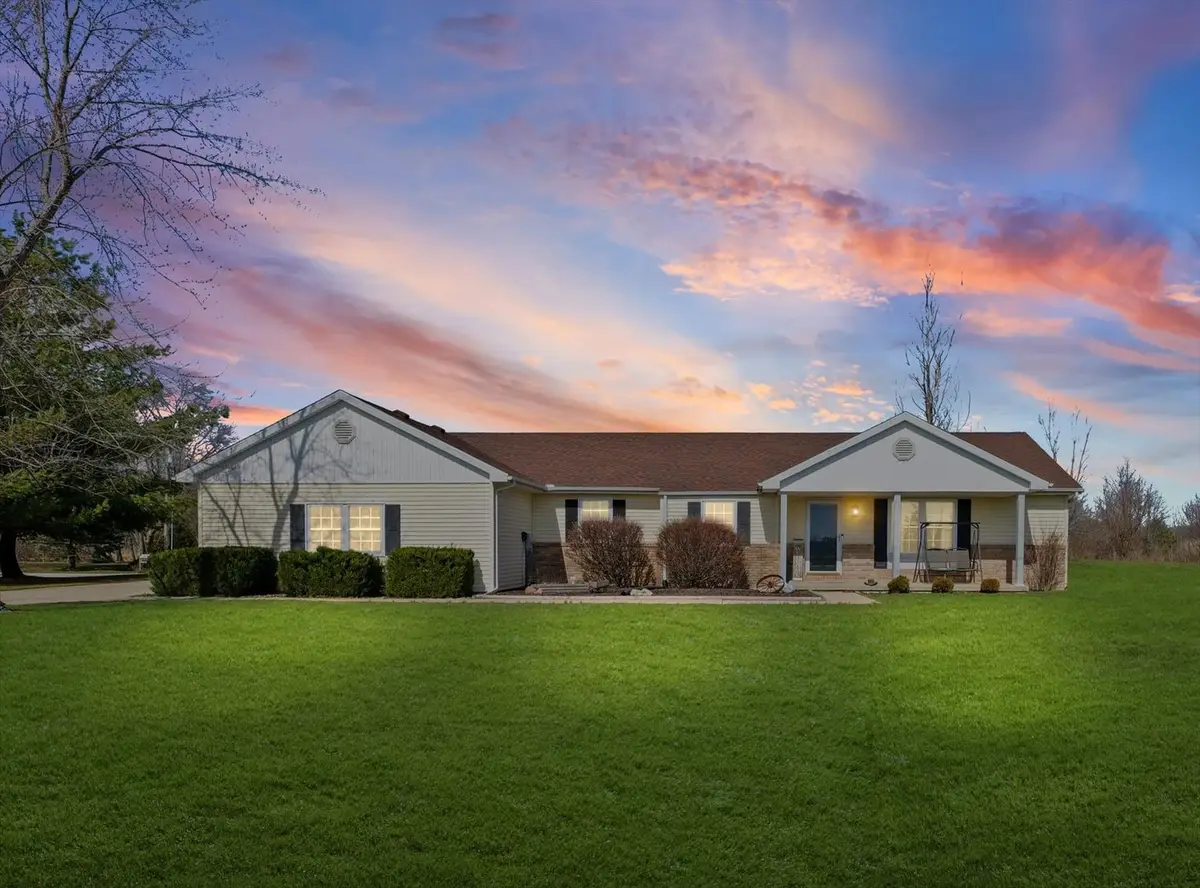 29 Falcon Pass, Camargo, IL 61919 - #1