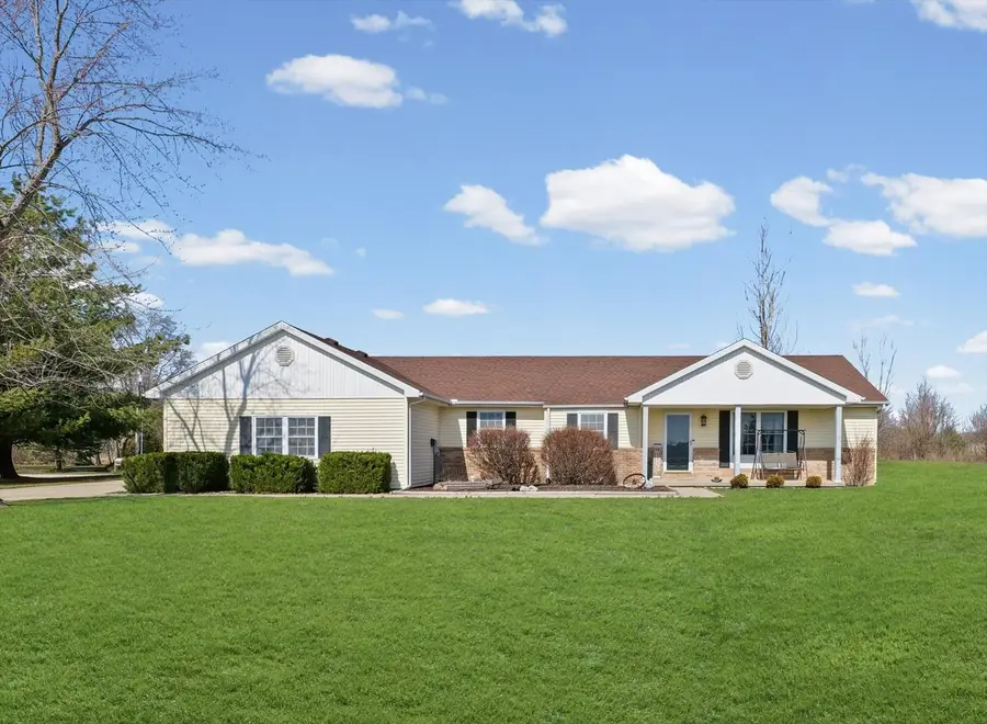 29 Falcon Pass, Camargo, IL 61919 - #2