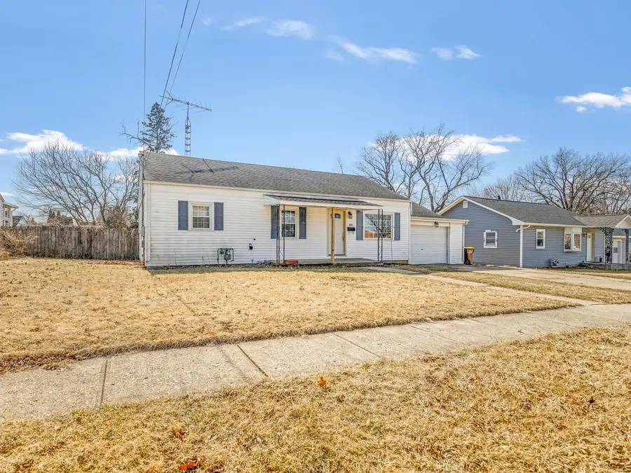 923 Grover Street, Belvidere, IL 61008 - #3