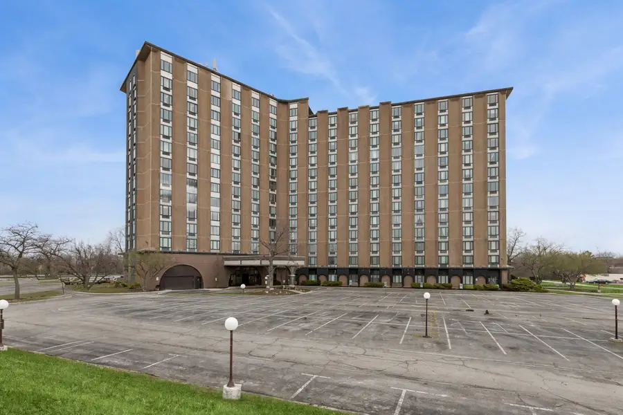 1 Renaissance Place #717, Palatine, IL 60067 - #3