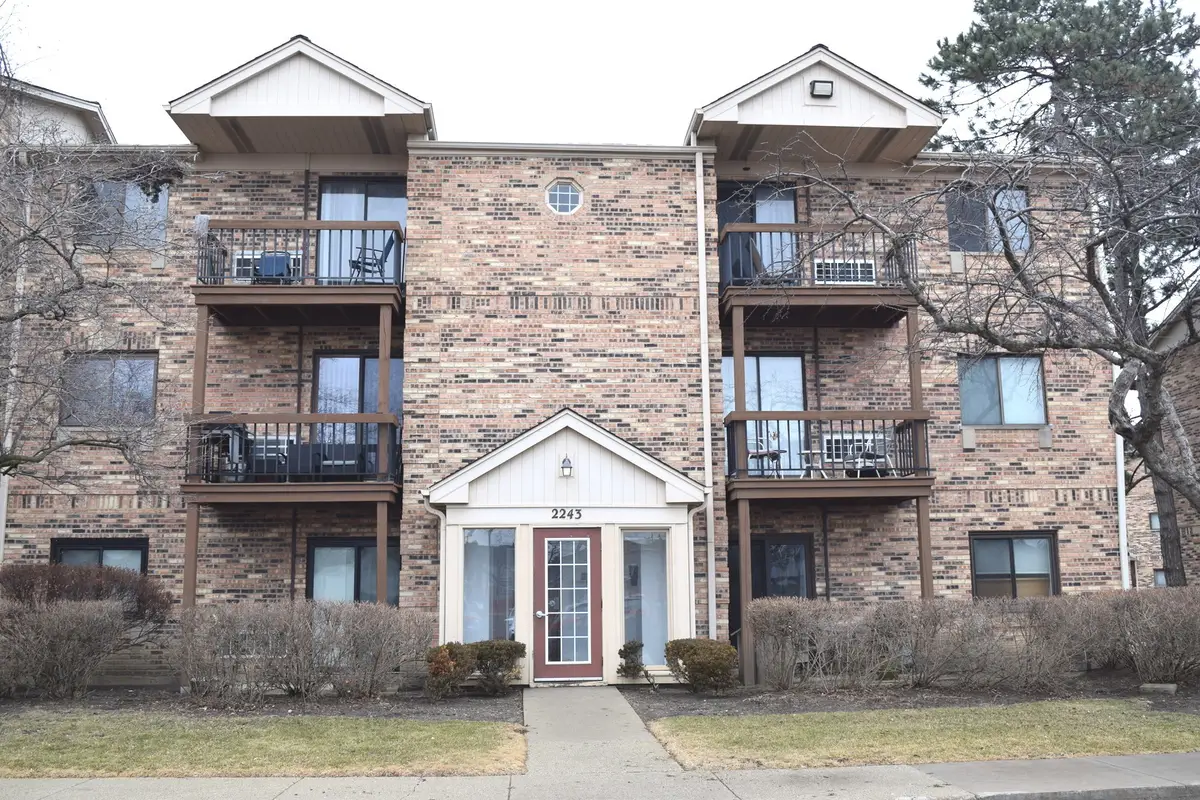 2243 W Nichols Road #31B, Arlington Heights, IL 60004 - #1