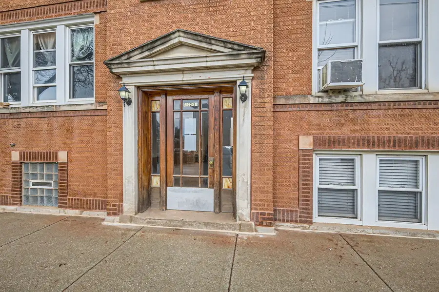 3522 N Lawndale Avenue #2, Chicago, IL 60618 - #2