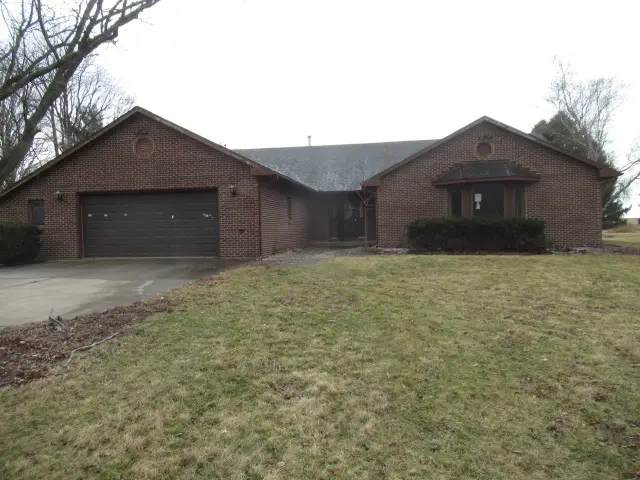 153 Lake Road, Seymour, IL 61875 - #1