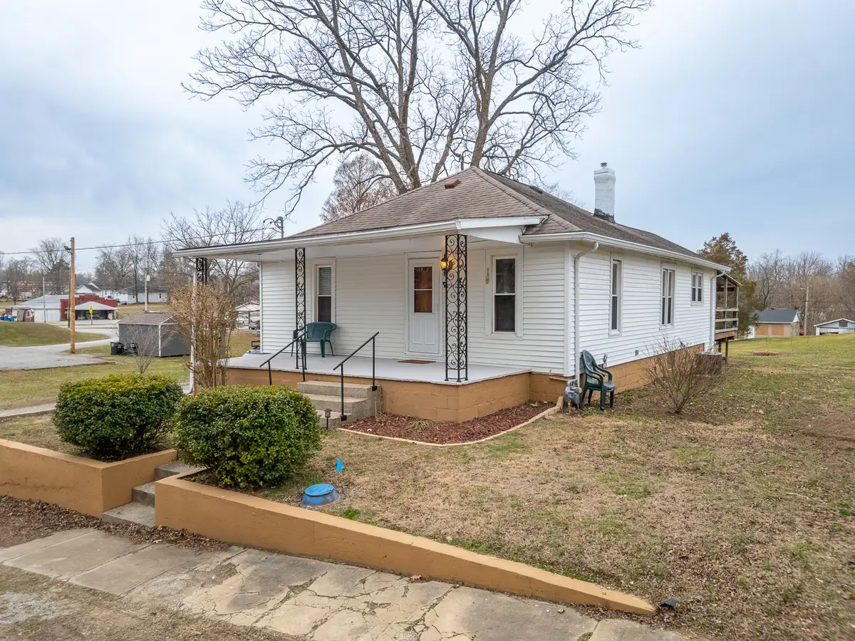 107 N Seminary Street, Creal Springs, IL 62922 - #1