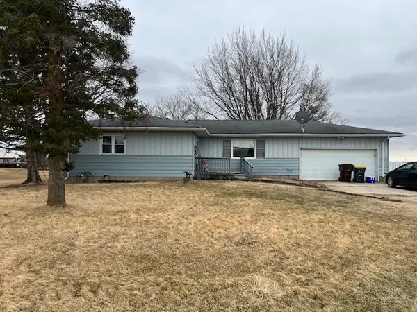 2585 S Van Brocklyn Road, Freeport, IL 61032