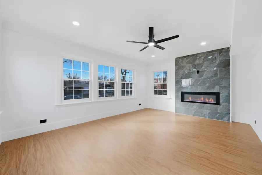 40 W 81st Street, Chicago, IL 60620 - #3